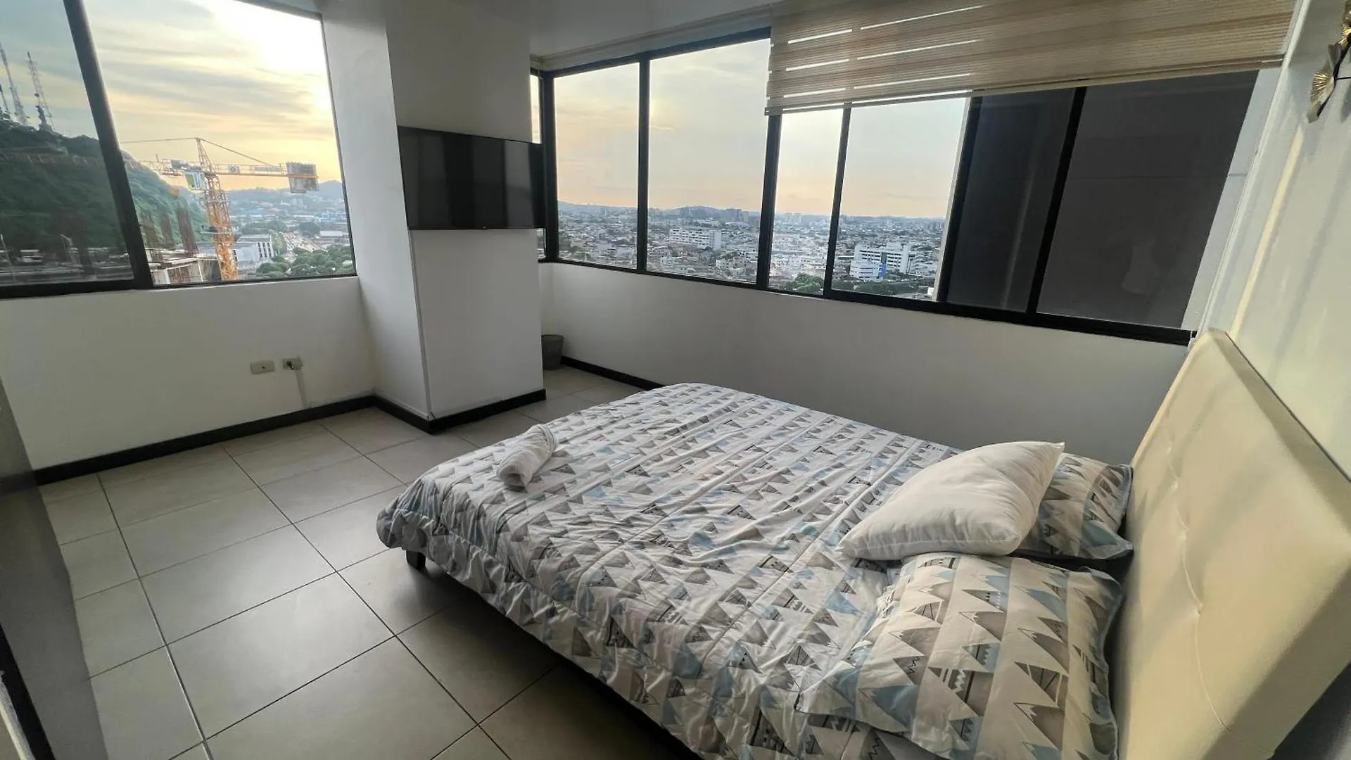 Apartmán Depa 2 Habitaciones Vista A La Ciudad - Rio Con Parking Free Guayaquil