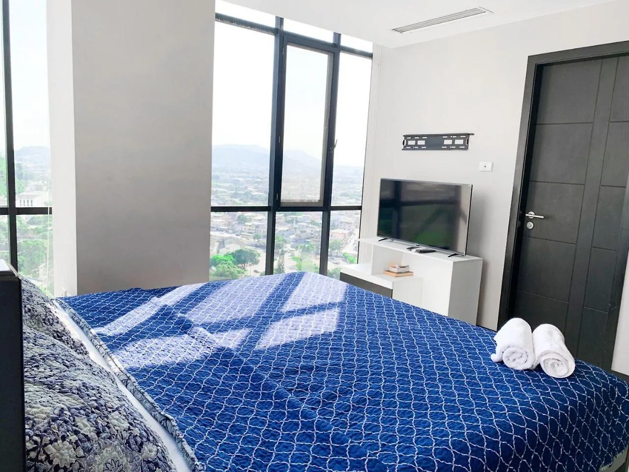 Depa 2 Habitaciones Vista A La Ciudad - Rio Con Parking Free Guayaquil Apartmán